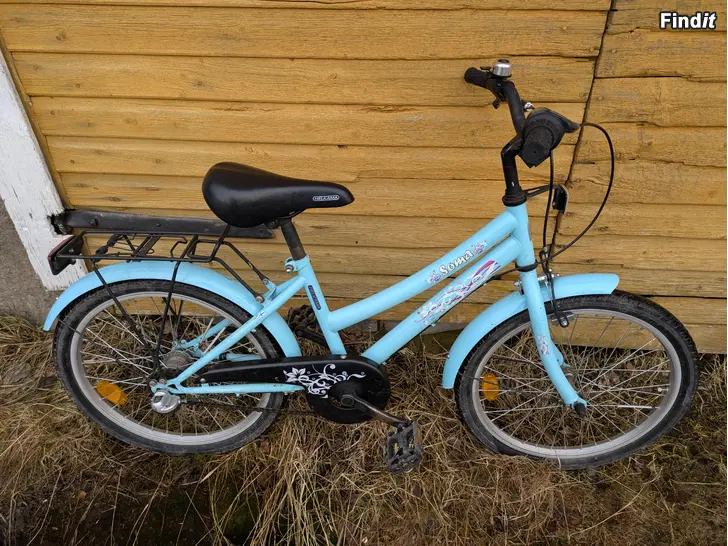 Myydään Lastenpyörä Helkama Soma