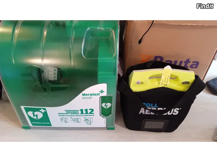 Myydään Zoll AED Plus Defibrillaattori + Seinäteline/kotelo