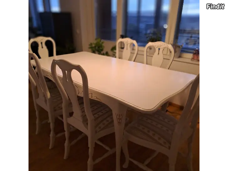 Säljes Gustavianska stilmöbler