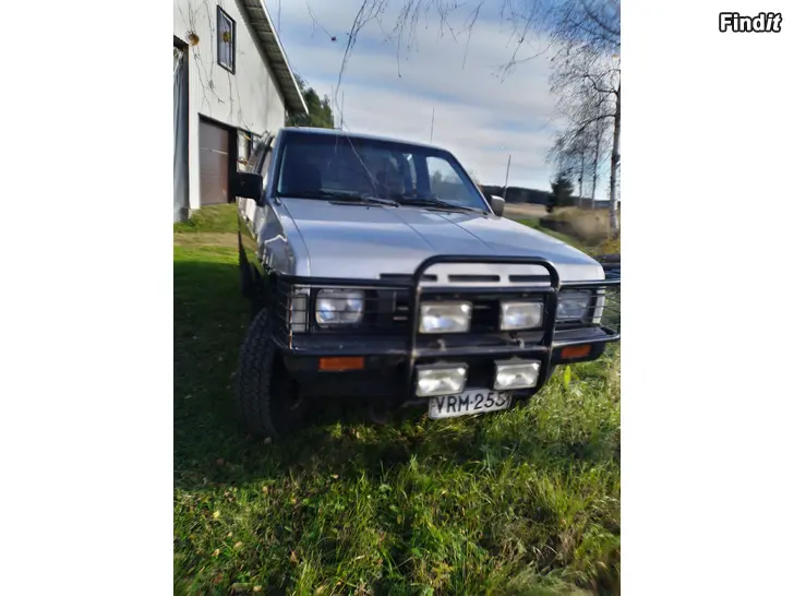 Säljes Nissan King cab -87