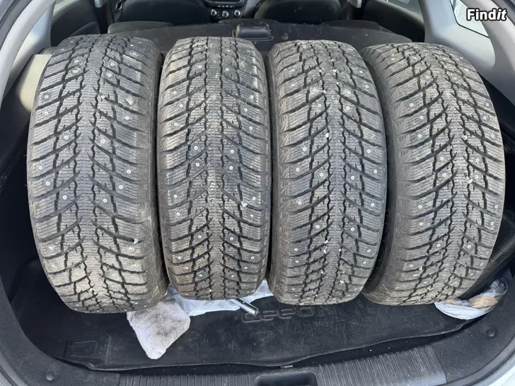 Säljes Nastarenkaat 205/60R16