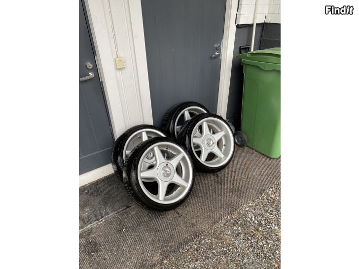 Myydään 5x100 Brock B1