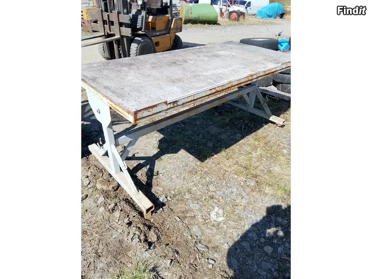 Säljes Stadig arbetsbänk