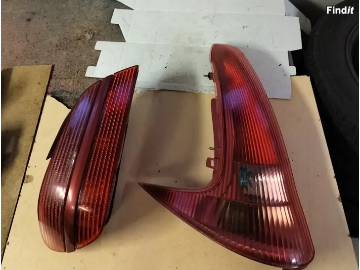 Myydään Takavalot Peugeot