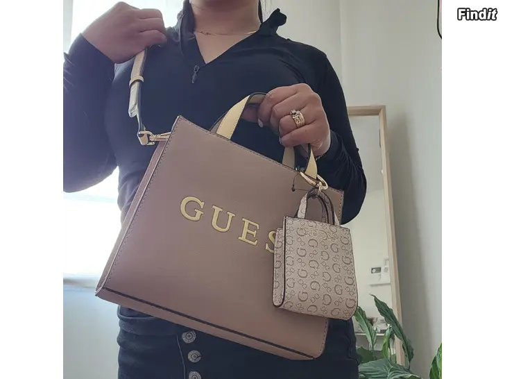 Myydään Guess Bag