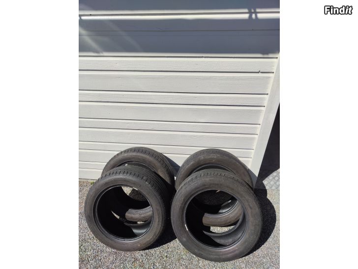 Myydään 225/55R17 kesärenkaat