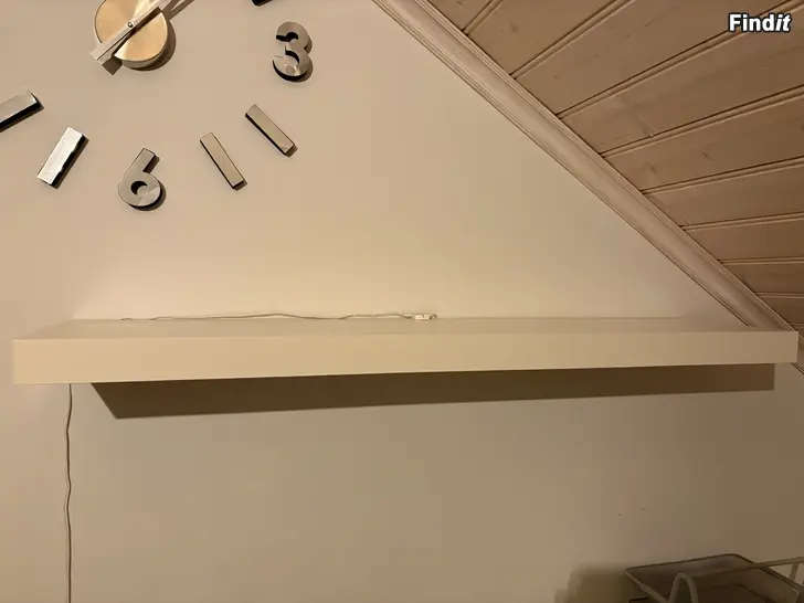 Säljes Ikea Lack hylla