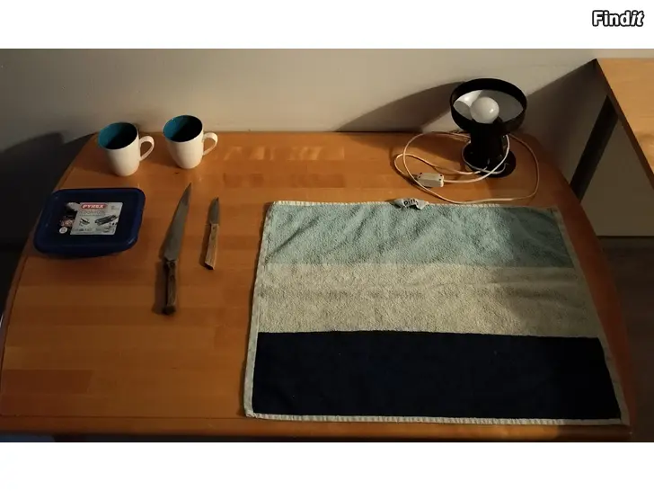 Myydään 70 luvun retro vintage lamppu pirta käsipyyhe