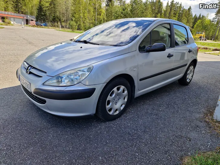 Myydään Hieno Pösömyynnissä