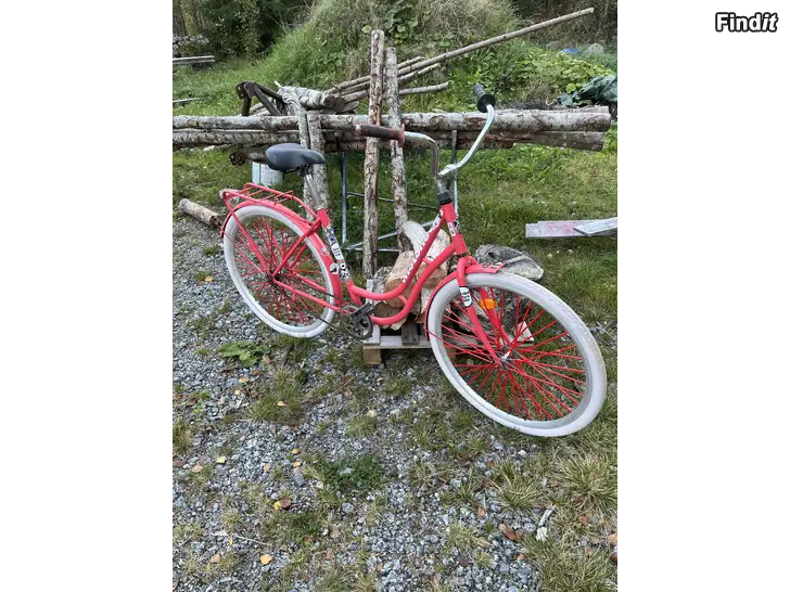 Säljes köp bort en projekt  cykel