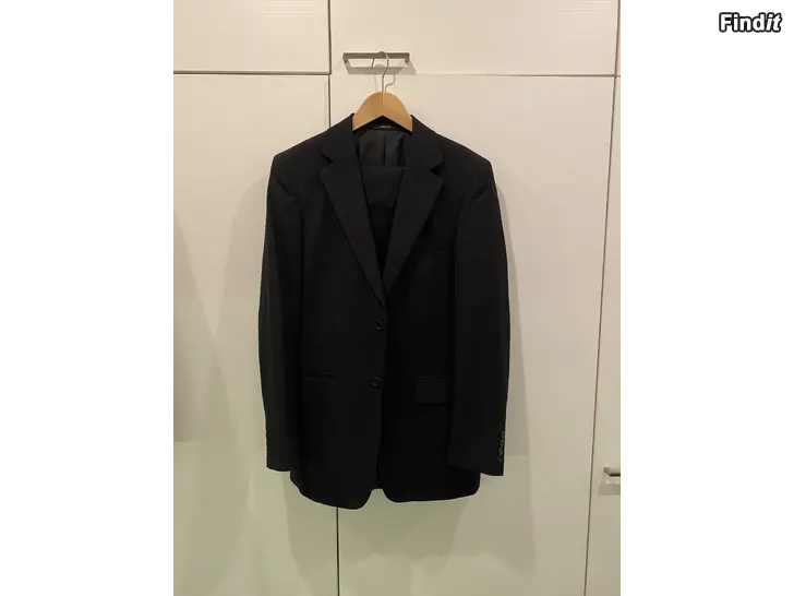 Säljes Miesten/nuoren puku