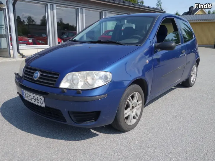 Säljes FIAT PUNTO 1.2i 5d AC, 174tkm -04 Säljes FIAT PUNTO 1.2i 5d AC, 174tkm -04