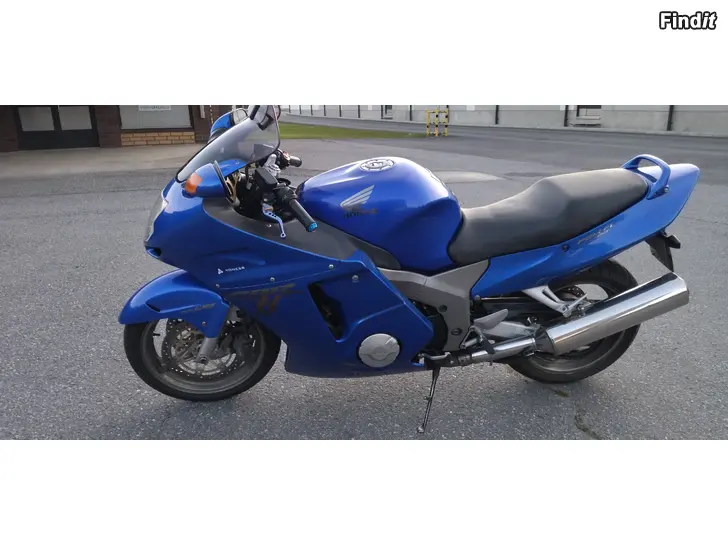 Myydään Honda CBR 1100 XX Super Blackbird 164 hv ruisku