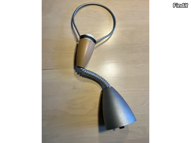 Säljes Kökslampa
