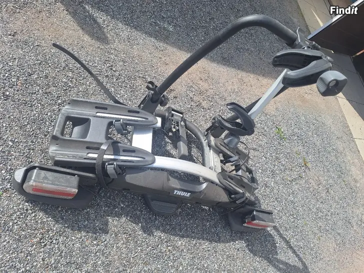 Säljes Thule VeloCompact cykelhållare för två cycklar