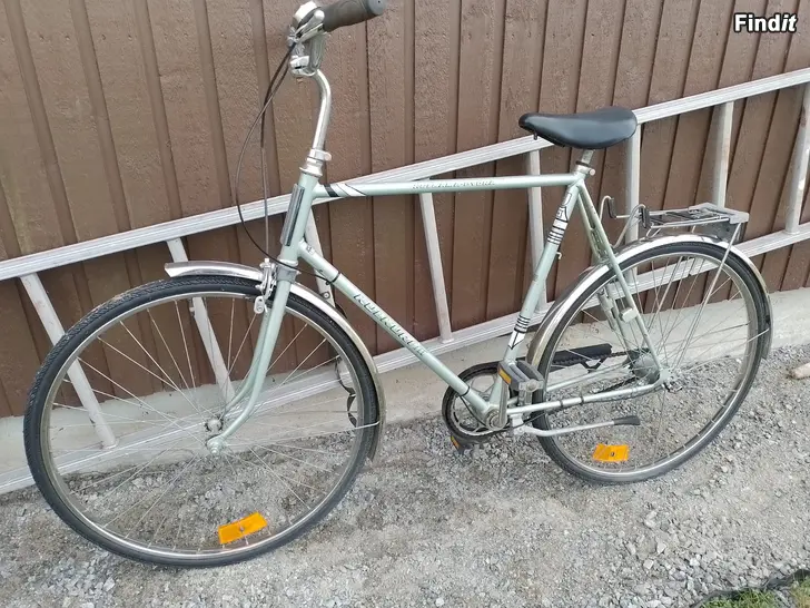 Säljes Cyklar, Helkama och Classic city
