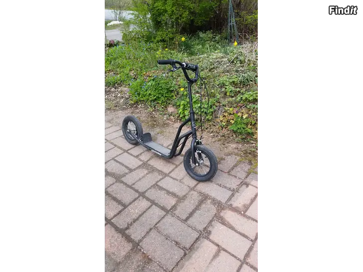 Myydään STIGA AIR SCOOTER POTKULAUTA 12 MUSTA