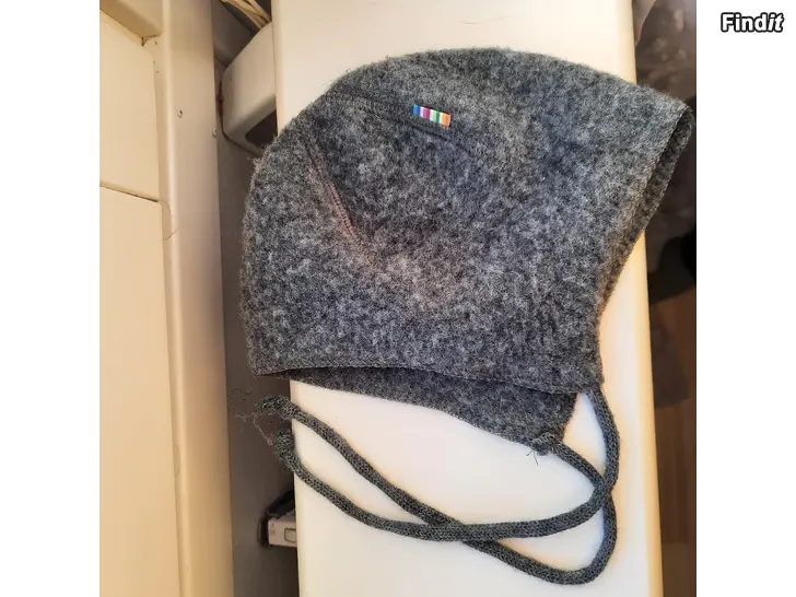 Säljes Merinoull babymössa för 0-1 månad