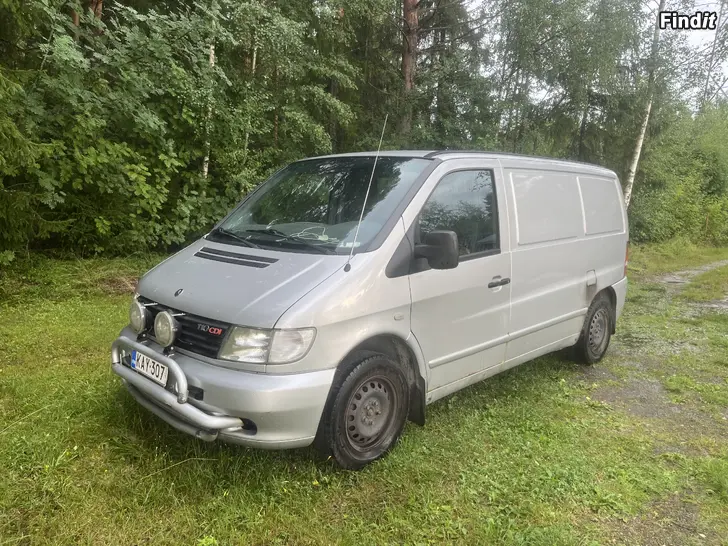 Säljes Gammal ful Mercedes Vito till salu