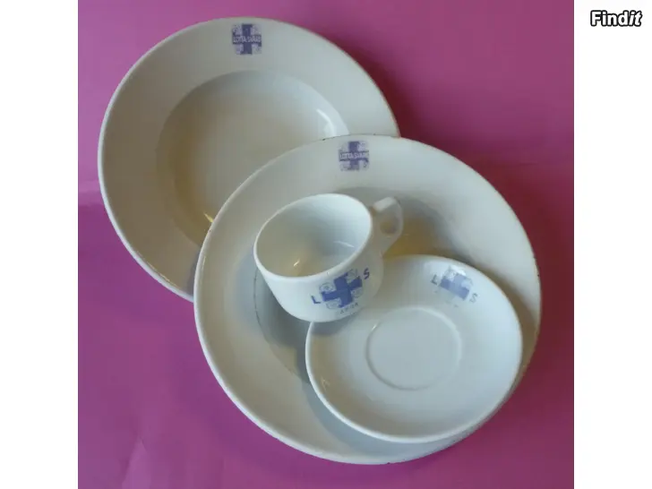 Myydään Wanhoja Lotta astioita