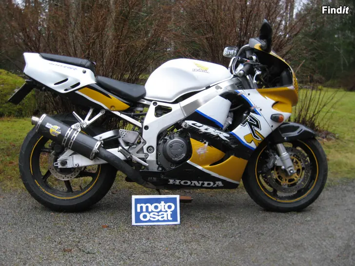Säljes Honda CBR 900 RR SC33 96-99 osia
