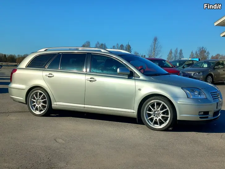Myydään Toyota Avensis 2.4 VVT-i Sol Autom.Farm