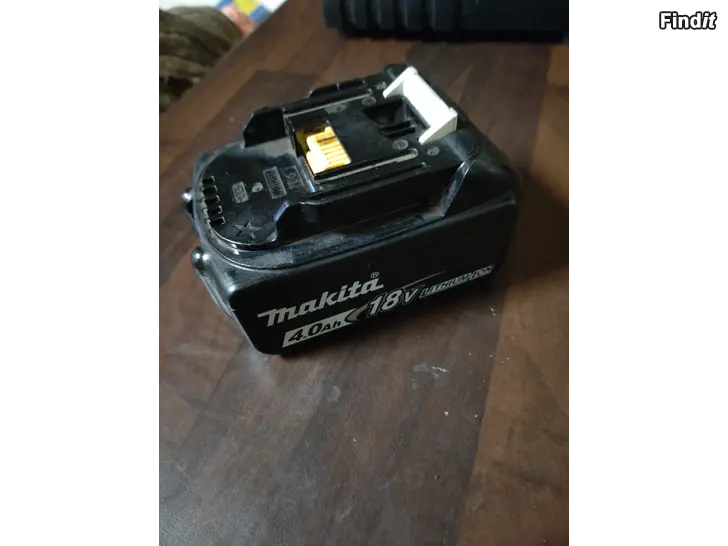 Säljes Hyvä Makitan 4 ah akku