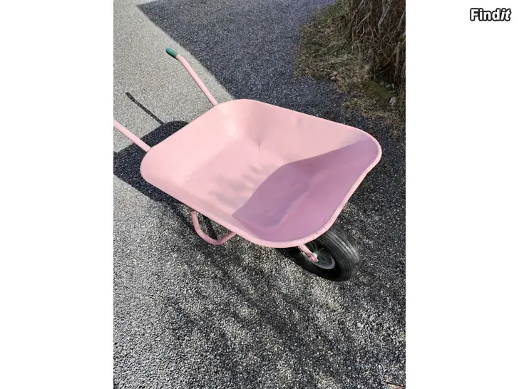 Myydään KOTTIKÄRRYT