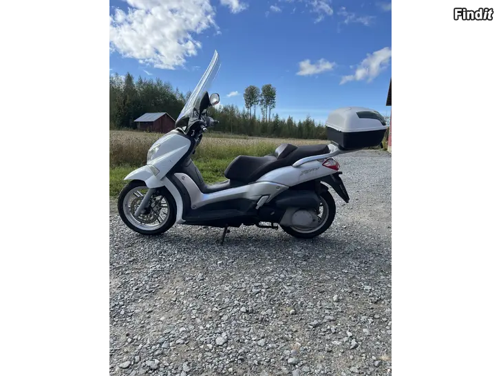 Myydään Yamaha xcity 250 VP250