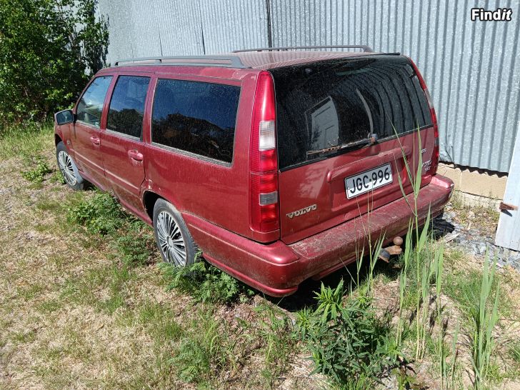 Säljes Volvo V70 2,5 GLT