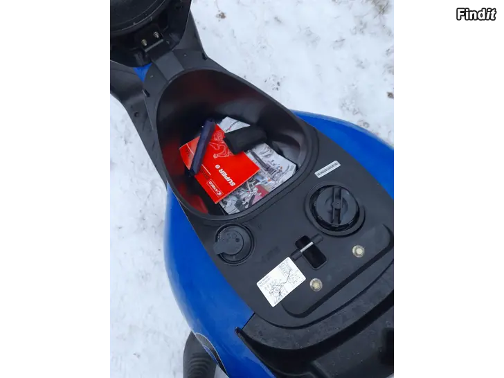 Myydään Myydään kymco super 9