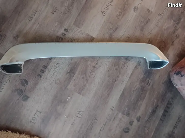 Myydään Peugeot 206 GTI takaspoileri