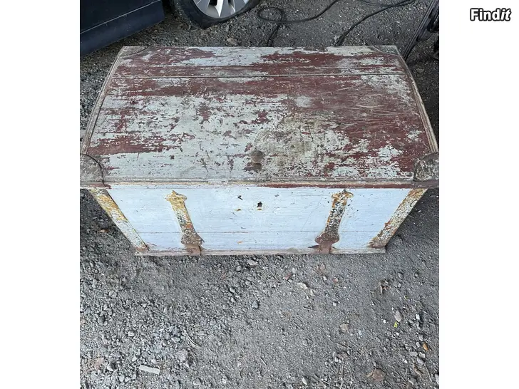 Myydään Gamla möbler