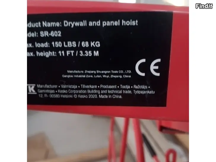 Myydään Levyhissi  Sr-602