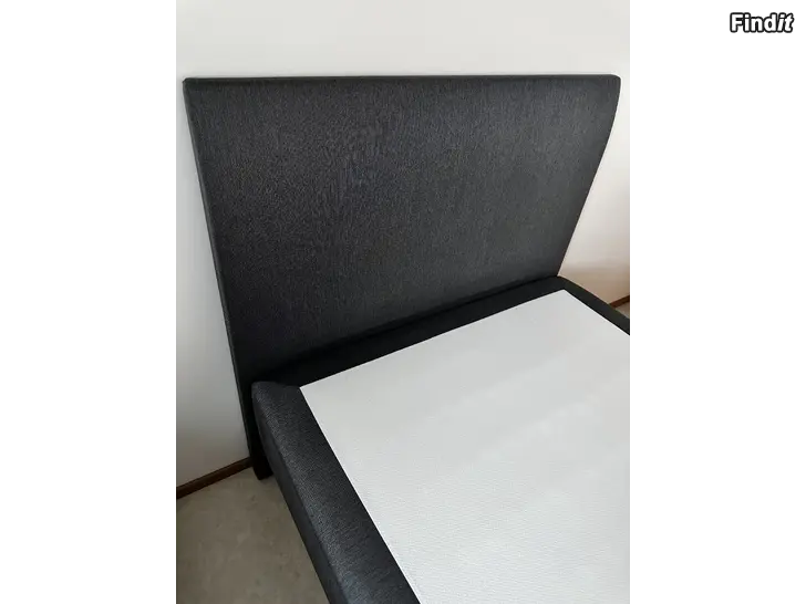 Myydään Säng + sänggavel 120cm