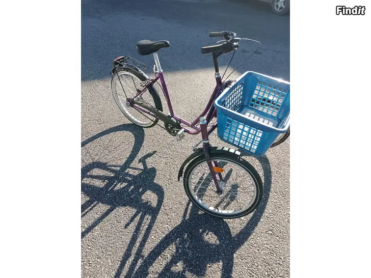 Säljes 3st 3 hjulingar till salu