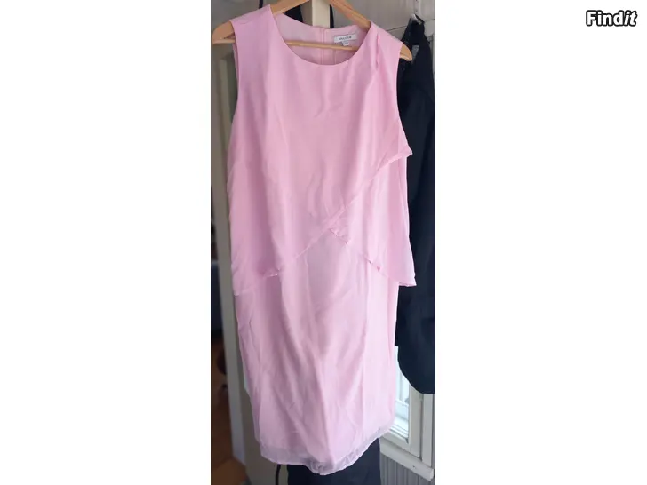 Säljes MSGLAMOR klänning i storlek XXL