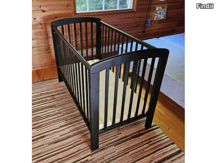 Myydään Pinnasänky + patja