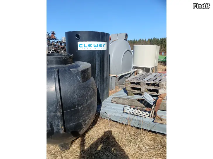 Säljes Olika behållare, tankar till salu