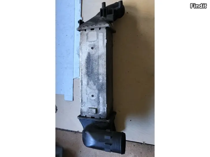 Myydään HDI välijäähdytin ahtopaineanturi