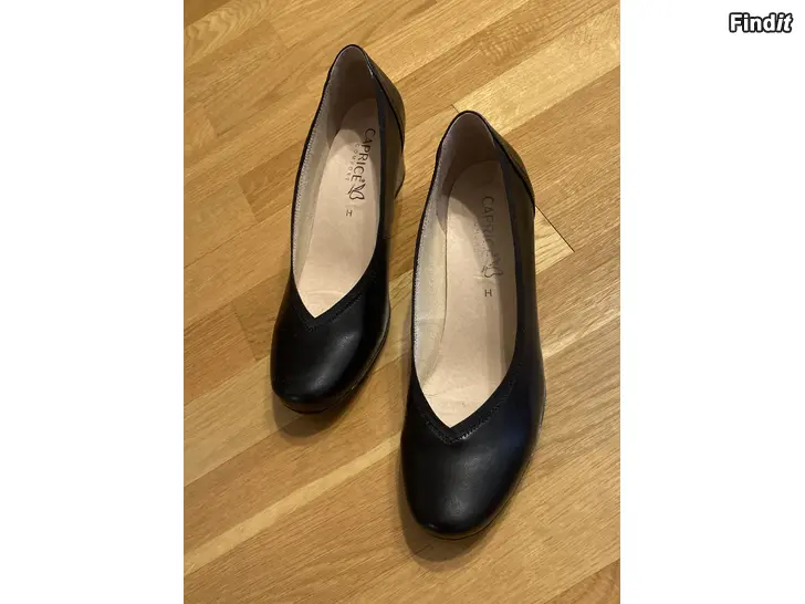 Säljes Damskor, pumps
