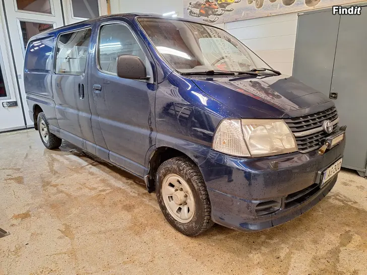 Säljes Toyota Hiace 4WD myydään