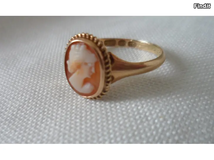 Myydään Camee Kultasormus v.1940 koko 17,5-18