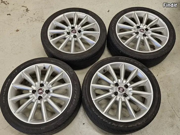Myydään Fiat alumiinivanteet 17 4x100/ 56.6/ et46