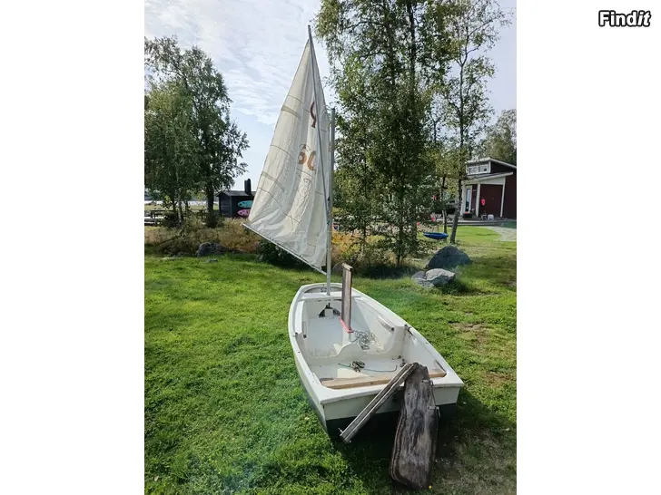 Säljes Optimist jolle