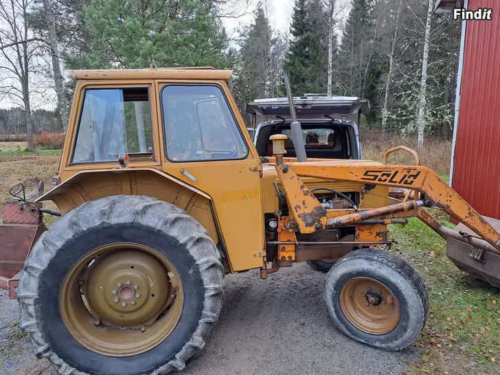 Säljes Valmet 500 med solid frontlastare