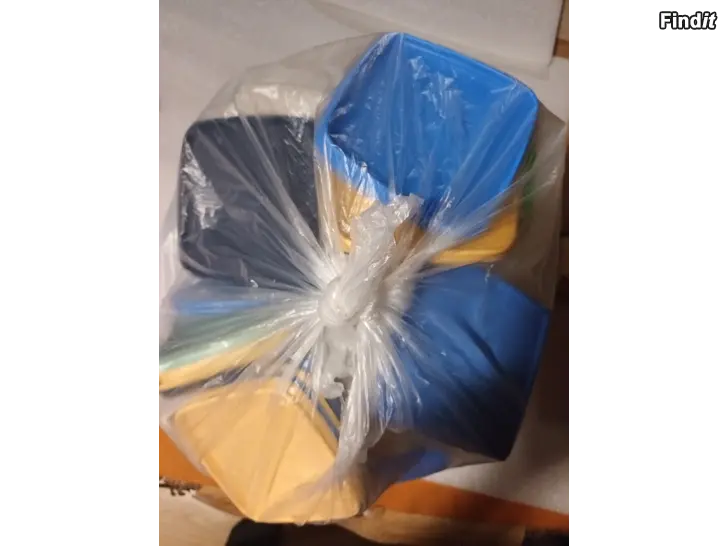 Myydään Pakasterasioita pussillinen