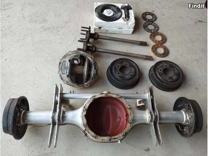 Myydään Ford 9perä, Radalle tai kadulle