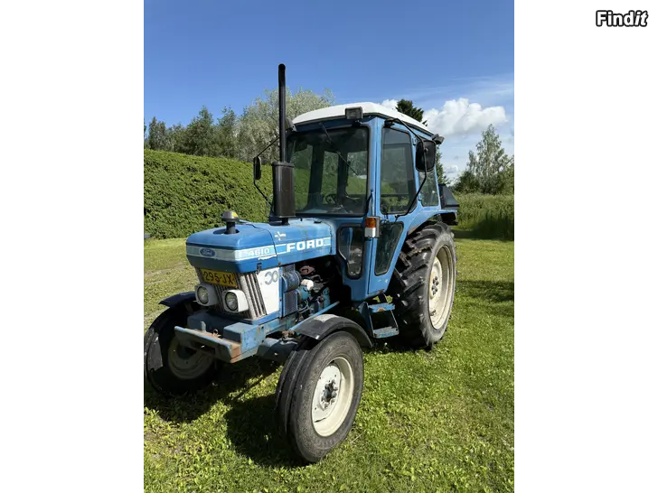 Säljes Ford 4610 -82 säljes för dödsbos räkning