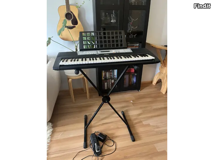 Säljes Yamaha Keyboard